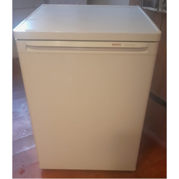 Frigo sur roulettes neuf